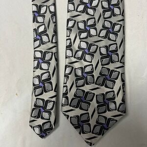 Robert Talbott Chelsea Silk‎ Blend Tie Geometric Floral Pattern Silver Black